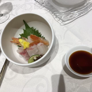 お造りのBです
鯛・ひらす・ボタン海老