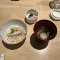 炊き込みご飯、お吸い物、お漬物