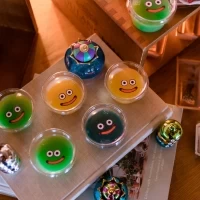 ドラクエのスライムゼリーを作っていただきました。