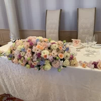 装花とても可愛かったです。
お花はゲストが持ち帰れました。