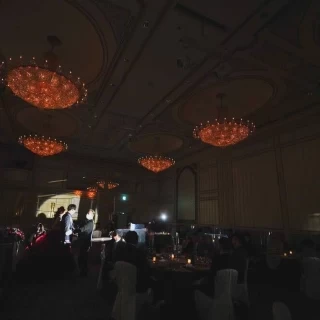 照明を消したときの会場の様子。
