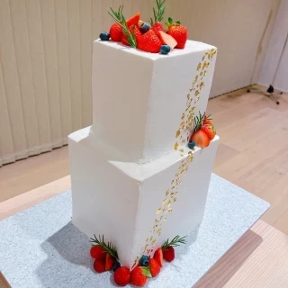 ウェディングケーキです