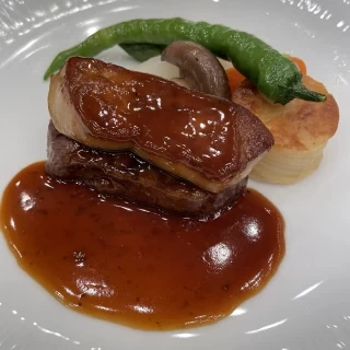 黒毛和牛とフォアグラは柔らかくて食べやかったです。