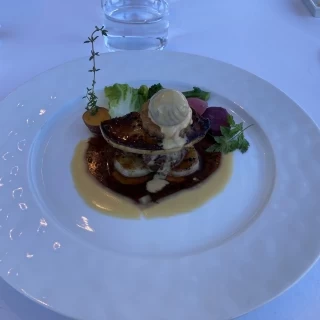 メインのお肉料理