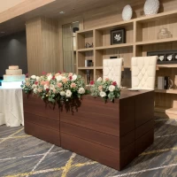 新郎新婦の席