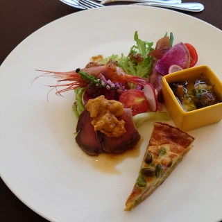 前菜も豪華で美味しかったです