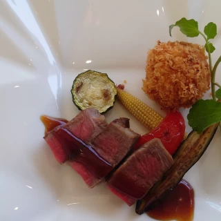 ジャポネーゼソースのステーキがゲストから好評でした