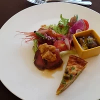 前菜も豪華で美味しかったです