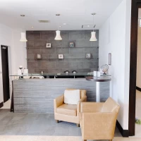 リゾートを意識した待合室