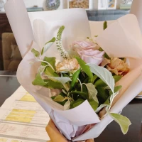 新郎新婦の背景からイメージして作成してくださったブーケ