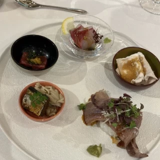 料理はとても素敵です。