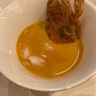 ゲストから大好評だった、蟹のお料理です。