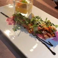 色あざやかな料亭のようなお料理