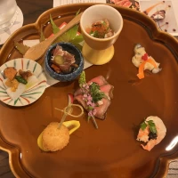 試食で出して頂いた前菜です。どれもとても美味しかったです。