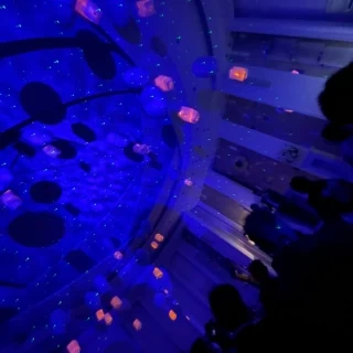 挙式の際に行ったランタン飛ばしです。