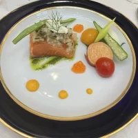 肉厚なサーモン美味しかったです