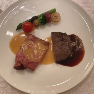メインのお肉は2種類も！