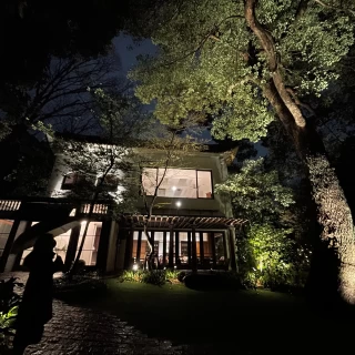 夜もライトアップが素敵でした。