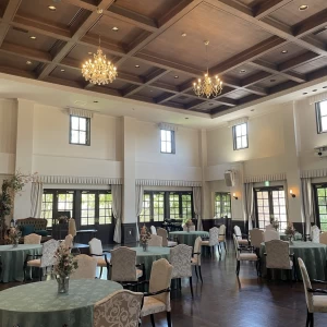 披露宴会場ゲスト席です。円形テーブルの席になります。|636796さんのウエディングヒルズアジュール(営業終了)の写真(1601091)