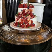 ウエディングケーキです。