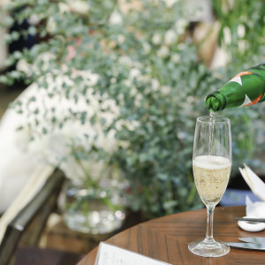 乾杯のシャンパン|636893さんの定禅寺ガーデンヒルズ迎賓館の写真(1632562)