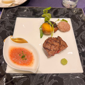 お肉は柔らかく、ゲストに選んでもらいました。|636976さんのアルカンシエル横浜 luxemariage（アルカンシエルグループ）の写真(2129279)