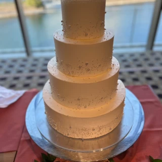 ウェディングケーキ