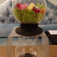 料理の仕上げにかけるスープ