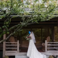 段差になっており、趣ある写真撮影が可能です。