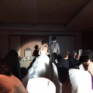 入場する前は真っ暗になる。