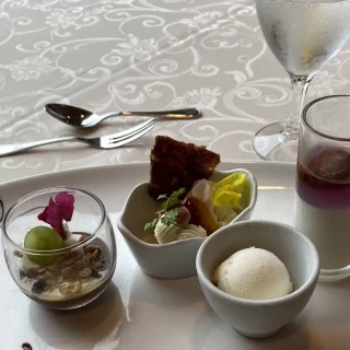 デザート！メッセージは削除しました！当日のお楽しみに！