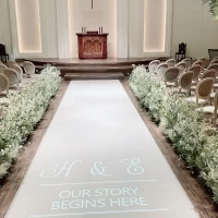 アイテムフェアでの写真。バージンロードにイニシャルを写せます