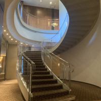 ホテル内部の階段