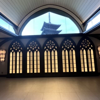 チャペルから八坂の塔