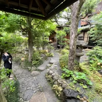 離れの控室もあり、親族が多くても対応可能