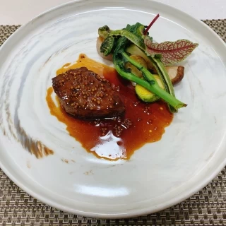 メインのお肉。美味しかったです。