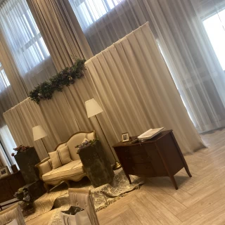 白の会場