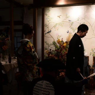 レトロモダンな会場