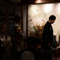 レトロモダンな会場