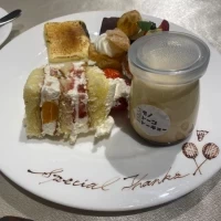 デザートビュッフェ