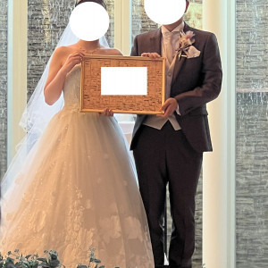 結婚証明書を挙式時に見せてくれました|639272さんのララシャンス 太陽の丘の写真(1676344)