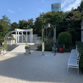 チャペル横記念撮影場所