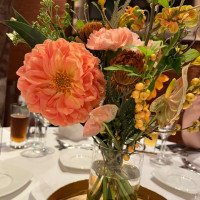 ゲストテーブルの装花です。