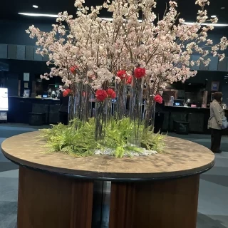 当日は3月だったので春をモチーフにした装花がお出迎え