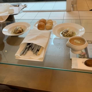 新郎新婦の料理