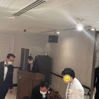 司会者の周りはこんな感じでした。