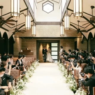 自然光が入る明るい会場でした。