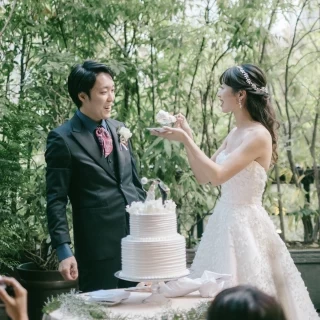 天気が良いとケーキ入刀をテラスにて行うことができます。
