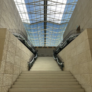 チャペルを出てすぐの、大階段|640008さんのル・グラン・ミラージュの写真(1628659)