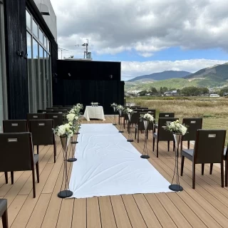 テラスでの挙式